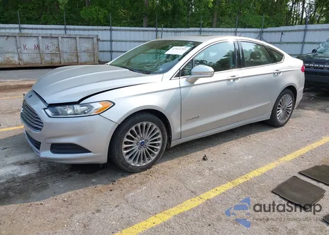 2014 Ford Fusion Hybrid Titanium z USA, uszkodzony, nr VIN 3FA6P0RU2ER211497